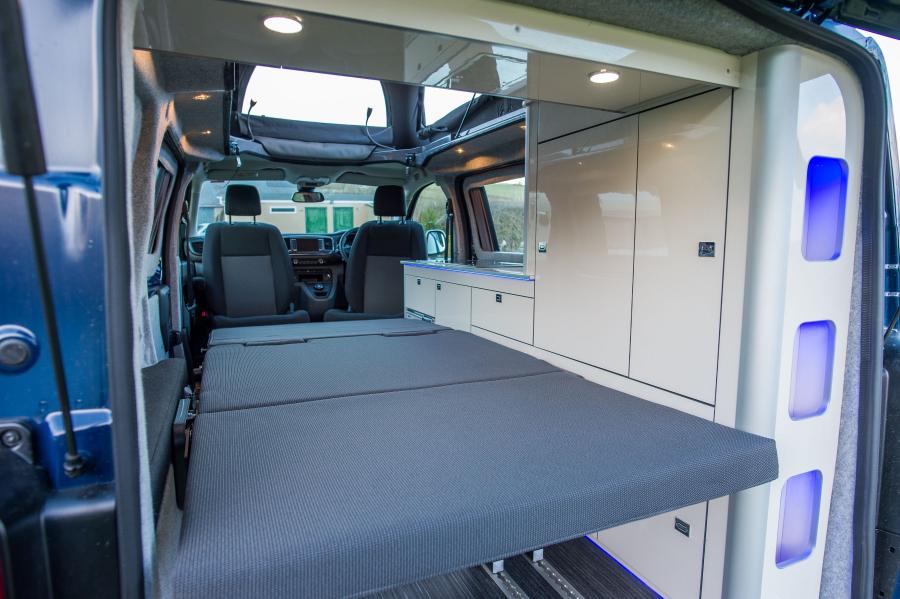 Интерьер Toyota ProAce Lerina Campervan 2018 года  (UK) (фото 7 из 7)